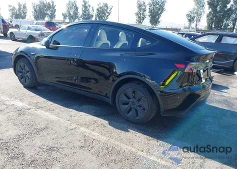 2025 Tesla Model Y Long Range Dual Motor All-Wheel Drive from USA, damaged, VIN 7SAYGDED3SF231189